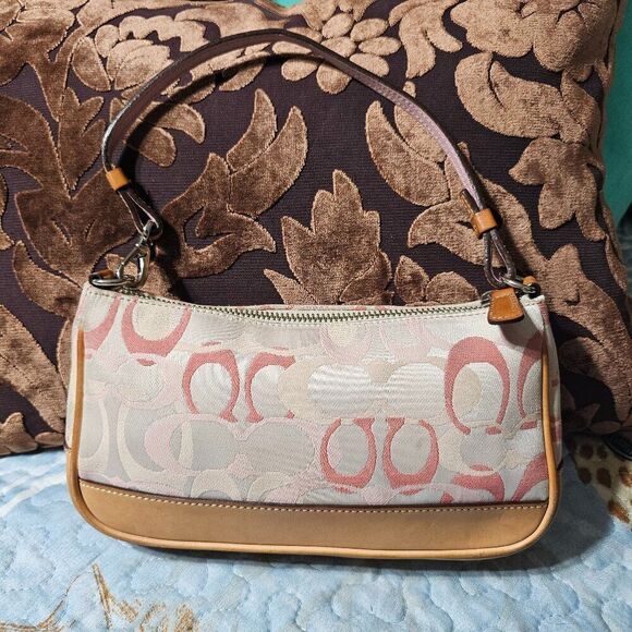 2004 Vintage y2k Coach Demi Shoulder Bag in Pink Optic Signature Monogram Purse - Picture 1 of 6